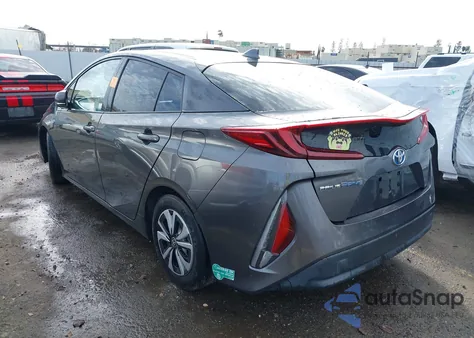 2017 Toyota Prius Prime Plus z USA, uszkodzony, nr VIN JTDKARFP8H3042618